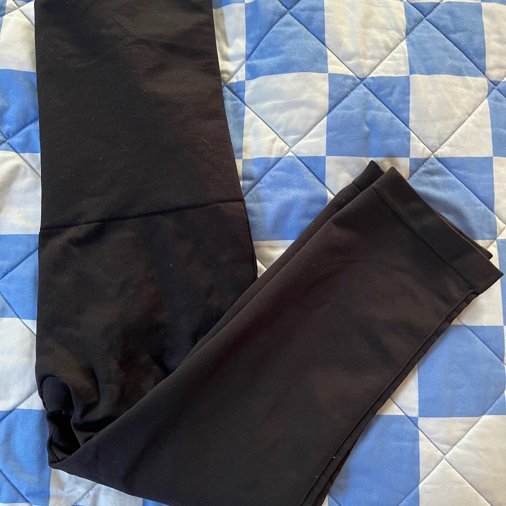 Belly bandit mother Tucker capri compression legging